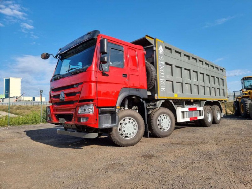Аренда самосвала Howo A7 8х4